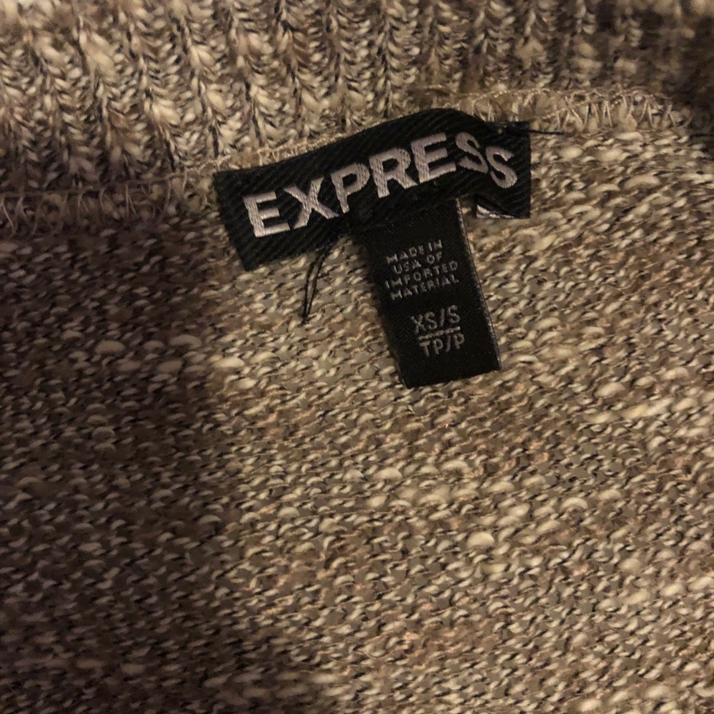 Express sweater - Picture 3 of 3